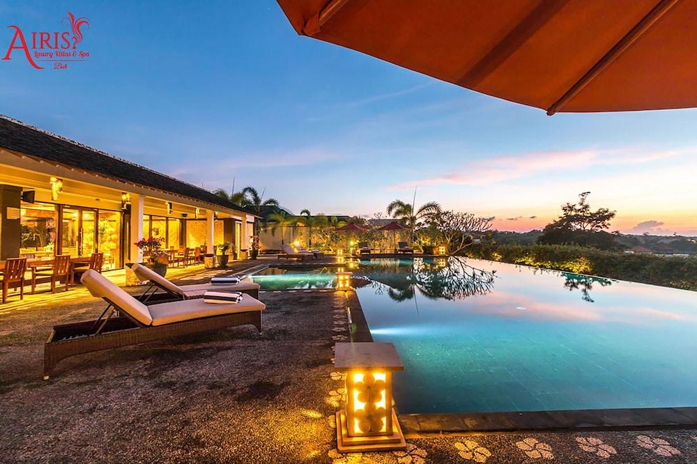 Airis Luxury Villas & Spa Ungasan  Exterior photo